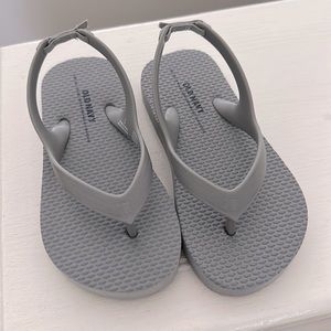 Old Navy Toddler Sandals, Gray, Size 9